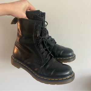 doc martens 1460